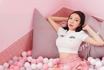 Feilin嗲囡囡 - 免费不一定廉价，文芮jeninfer的礼服图册简直是视觉的奢华享受！