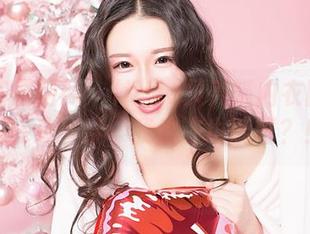 GIRLT果团网 - little贝壳喵内衣图集：她能这样穿，我也许也能吧？！