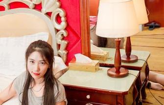 GIRLT果团网 - 龚玥菲最新双人图包：情绪、光影、空气，全都刚刚好。