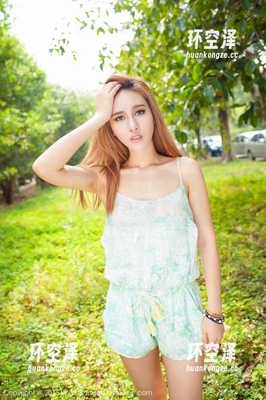 IMiss爱蜜社-乐乐Mango IMiss爱蜜社 - 美图和乐乐Mango的妹妹一起跳舞的图包,真是怪异又可爱