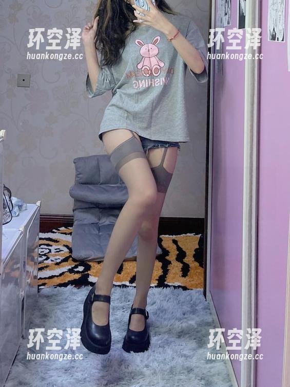 Kettoe Kettoe的微博配图合集:无圣光也能焕发迷人气息的秘密法则。