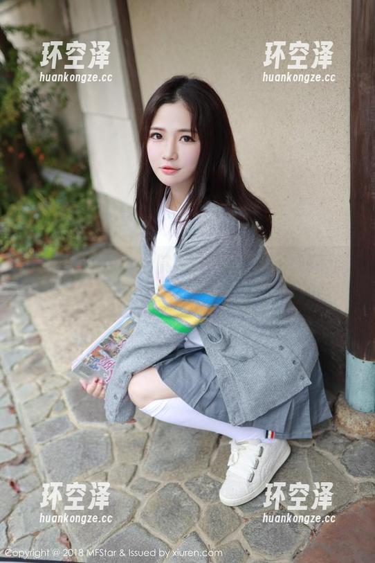 MFStar模范学院 - 一颗甜蛋黄a的制服私房写真：让你疗愈又捧腹，包你满意！