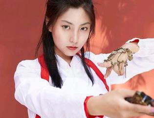 MiiTao蜜桃社 - 梦乃Mandy与白衬衫：透过无圣光的滤镜，图片里隐藏着淡淡的温柔