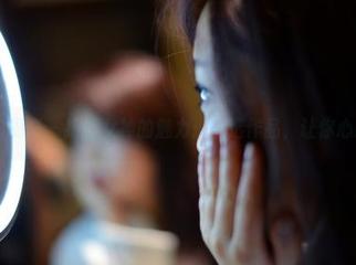 PANS摄影 - 折折女神的魅力：精选作品，让你心跳加速