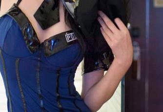 TuiGirl推女郎 - 在校园里翻滚的小九九：那些她私拍的美图瞬间！