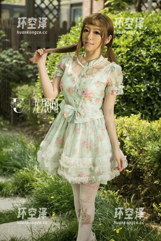 UGirls尤果网 - 感受光影与呼吸的交融，乔依琳的瑜伽写真免费下载