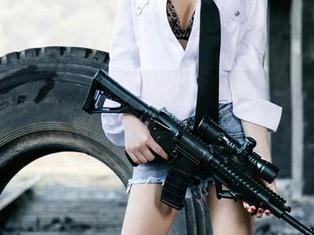 UGirls尤果网 - 见到张熙儿的短裙作品，下载一份也是在为自己的审美打工吧？
