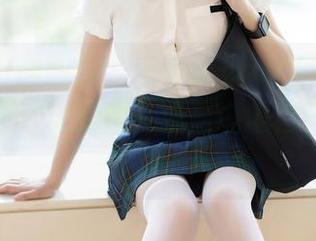XIAOYU语画界 - 王馨瑶yanni泳衣美图，适合在沙滩翻滚，或是说服自己去健身！