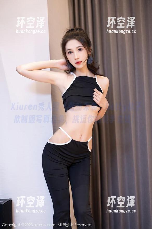 Xiuren秀人网 - 最新来袭！Betty林子欣制服写真合集，挑逗你的美学底线！