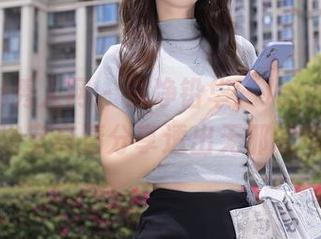 Xiuren秀人网 - 洗净铅华，Jennifer小若的浴室高清分享透出无邪的气息。