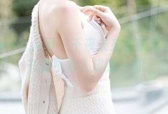 Xiuren秀人网 - 千夜未来最新写真：秘书的不为人知的一面