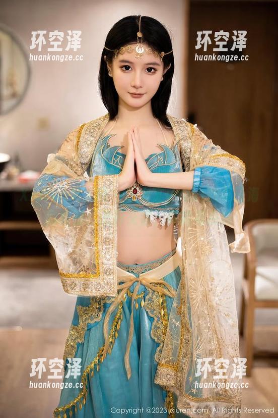 Xiuren秀人网 - 林文文yooki的夏日海边套图：光影交错，真的有点热