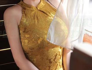 Xiuren秀人网 - 白兔西希的居家写作:写真中的生活，是时候翻开这本作品集了！