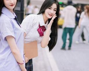 YouMi尤蜜荟 - Egg_尤妮丝Egg的校园隐秘角落：高清写真集，就像不经意间的心动。
