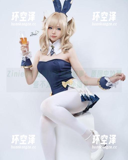 ZinieQ ZinieQ可爱照片背后的故事:原图中的那些不为人知的小细节。