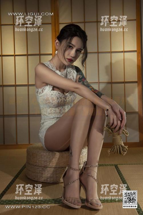 丽柜 - 心心的兔女郎私拍合集：软萌外表下的微妙暗潮，别错过！