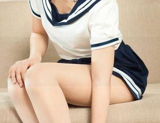 丽柜 - 走进心心的短裤世界：全集写真带你领略不一样的夏天。