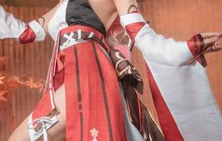 不看后悔！九言从不咕咕的礼服cos套图，真的是一次心灵的gaga之旅！