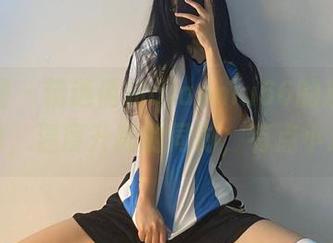 微密圈 - 精选俏妞qiaoniu66的超短瑜伽图包，温度升高的同时，有点小心动呐