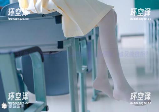 兔玩映画 紫色T恤与白丝的绝配,兔玩映画作品集原图,谁又能抗拒?