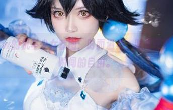 六二二同学w的机车少女套图：时而温柔，时而狂野，抓住那一瞬间的自由。