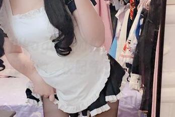 一窥古川kagura的校服美图合集：穿着校服的她，校园气息扑鼻而来。