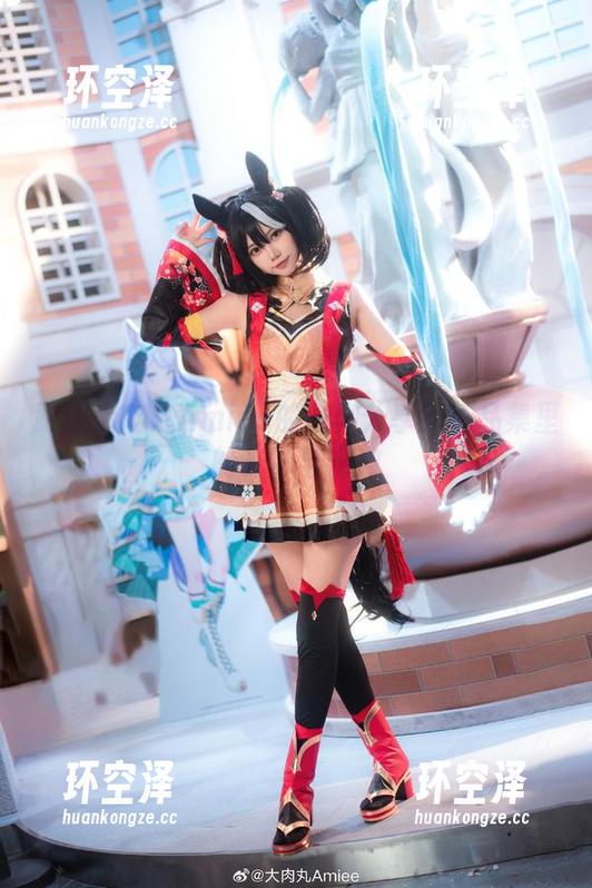 大肉丸Amiee 跟随大肉丸Amiee的瑜伽分享:作品集里的光影与释放