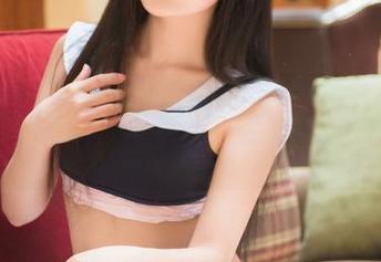 头条女神 - 申美嫣护士写真：高清质感下载，看了真想再看！