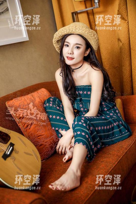 头条女神 - 免费图册来啦！神琦泽步的水手服，快来围观