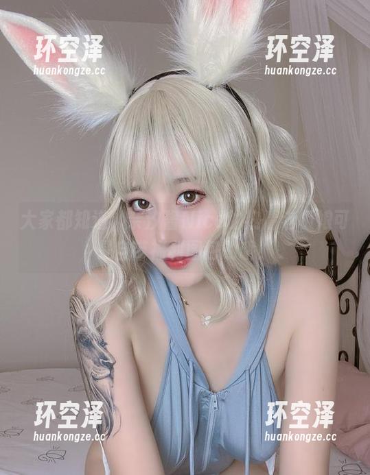 奈汐酱Nice 大家都知道,奈汐酱Nice的热情老板娘可是自带福利图包的哦!