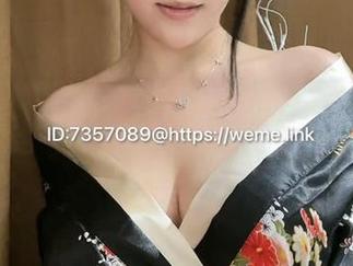 微密圈 - 奶雯超短黑皮裙更新了！原图瞬间点燃我的夏日激情。