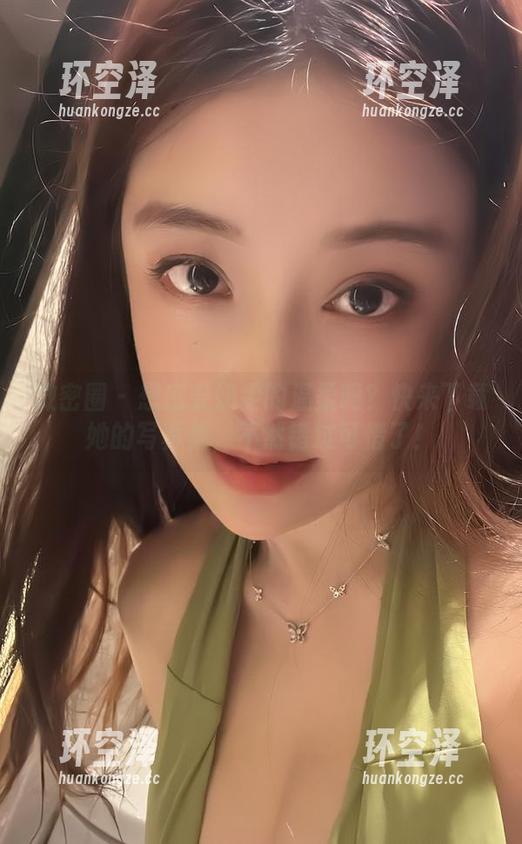 奶雯 微密圈 - 想感受奶雯的温柔吗?快来下载她的写真集,不然错过可惜了!