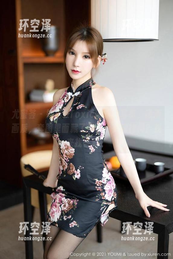 尤蜜荟-妲己_Toxic 尤蜜荟 - 妲己_Toxic的旗袍写真,高清画质,套图里面藏了多少个灵魂拷问?我来找答案!