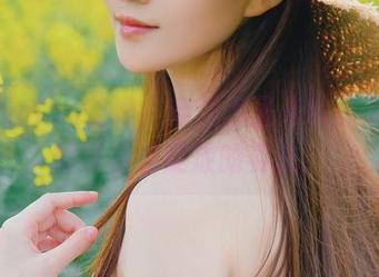 年年Nnian空姐：穿越无圣光的图集，时刻准备着绽放的姿态！