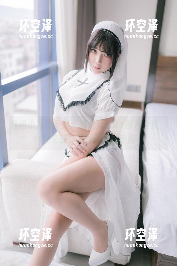 抱走莫子aa 红色小尾巴系列:抱走莫子aa图片合集,快来感受扑面而来的热度
