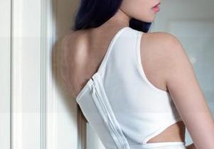 推女郎 - 走进安沛蕾的白色梦境：套图写真里的小秘密，准备好了吗？