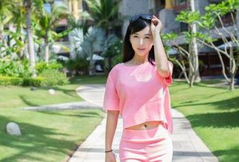 推女郎 - 定制写真界的黑马？林清儿和她的裤里丝！