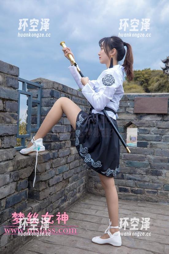 梦丝女神-玥玥 梦丝女神 - 玥玥的家居小淑女,私拍美图透出什么神秘感?