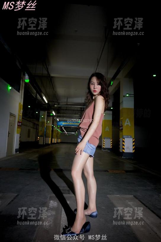 梦丝女神-魏婷婷 梦丝女神 - 晒不完的玉足魅力,魏婷婷的宿楼丝袜套图更新又引发热议!