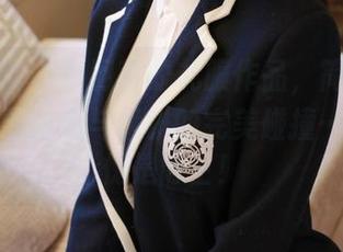 模范学院 - 慕羽茜的礼服作品，简直是让人感受到时尚与优雅的完美碰撞…果然不愧是博主！