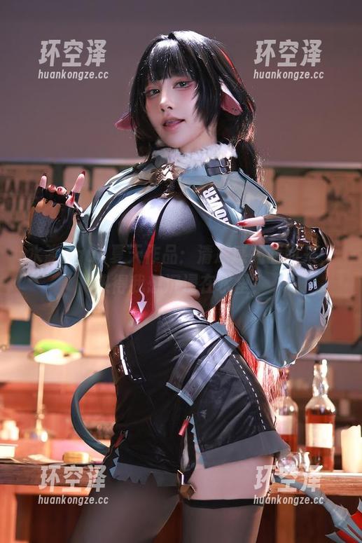 水淼aqua夏天作品：清凉感扑面而来，热得我想沉浸在水里！