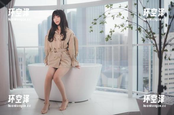 汪知子 夏日小院图集:汪知子教你如何在阳光下优雅地吃冰淇淋,来分享!
