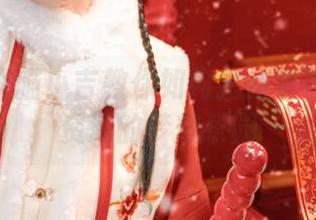 爆机少女喵小吉教你如何把教室变成写真资源的梦想乐园