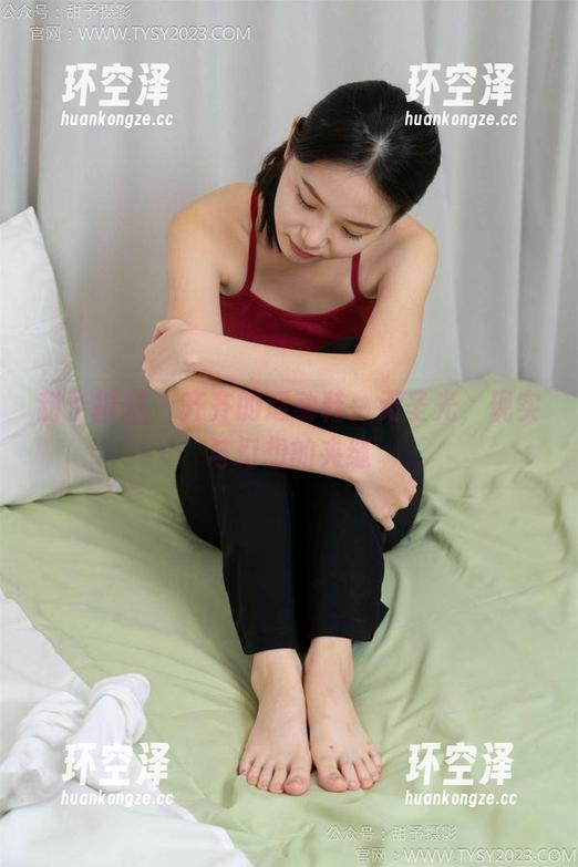 甜予摄影-齐齐 甜予摄影 - 齐齐的运动鞋:无圣光,现实与幻想的夹缝