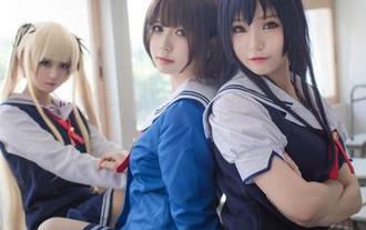白金Saki的礼服之旅：cos美图让人分分钟想入戏！