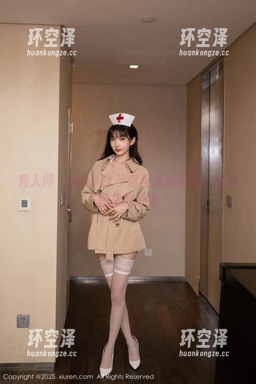 秀人网-MODEL伊若 秀人网 - MODEL伊若与水的私语:泳池图集的魅力