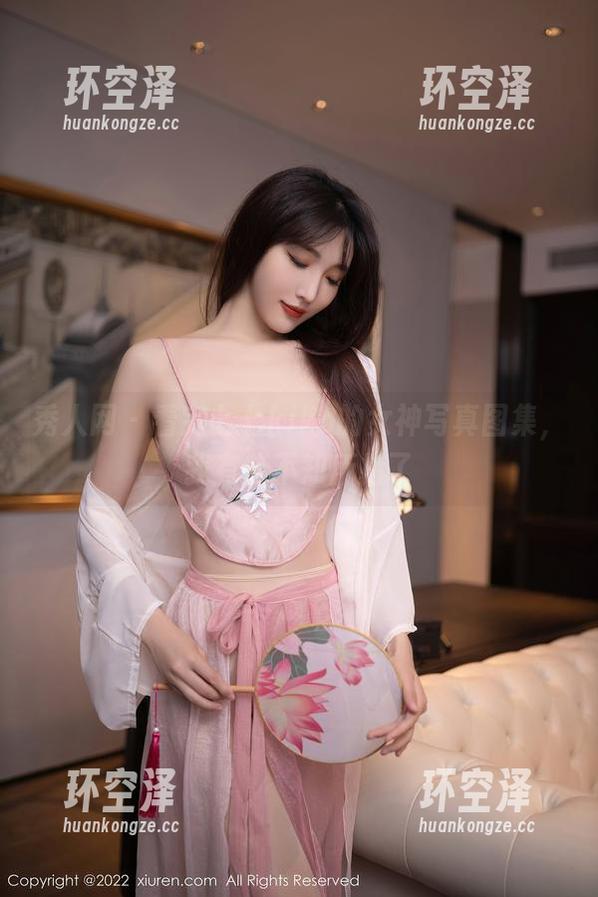 秀人网-七七kiko 秀人网 - 看完七七kiko的女神写真图集,我有些不知所措了