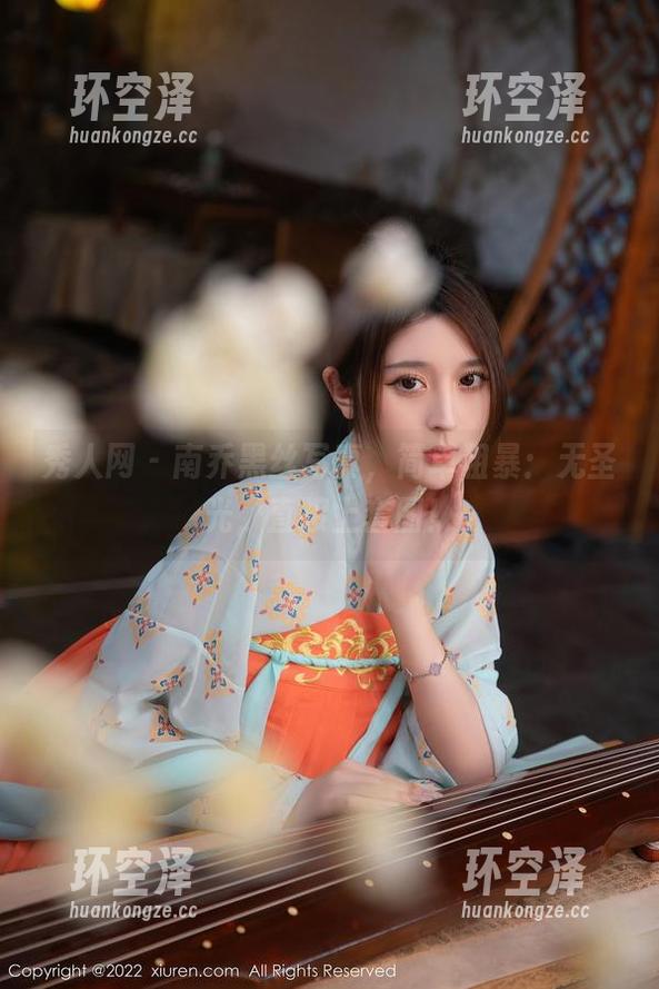 秀人网-南乔 秀人网 - 南乔黑丝写真,简单粗暴:无圣光,直接上套图!