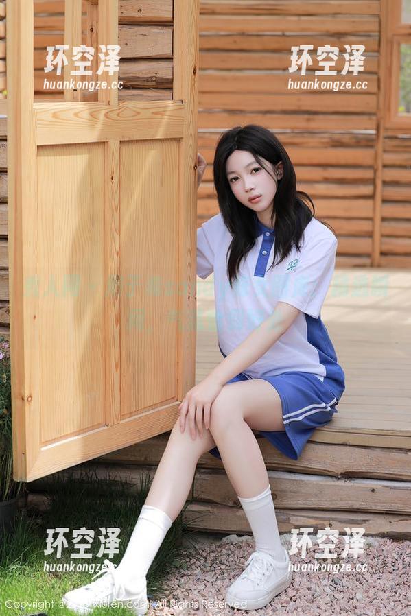 秀人网 - 周于希sandy修女图库：精选瞬间，气氛恰到好处