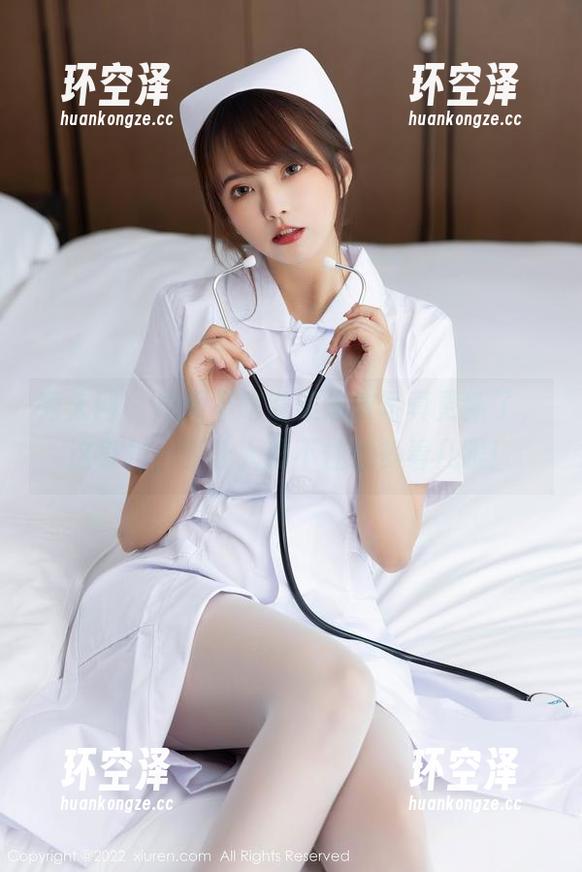 秀人网 - 周周不吃香菜泳衣写真更新了，这身材，真让人忍不住想多看几眼！